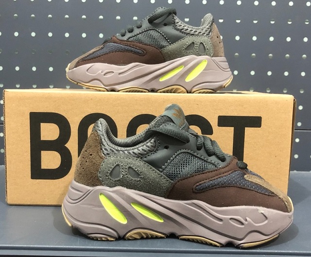 Adidas Yeezy 700 Boost Kids 04